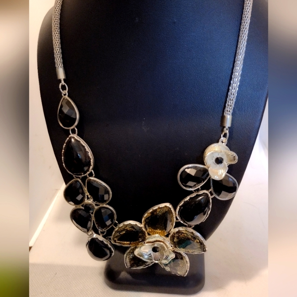 NY Brand Necklace